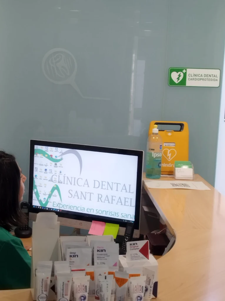 Recepción y atención de Clínica Dental Sant Rafael